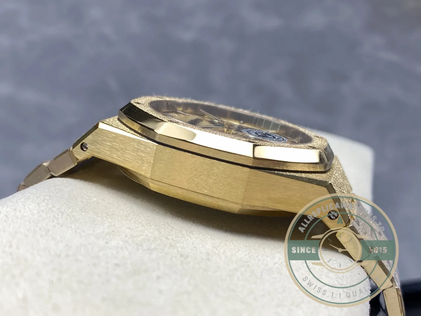 Superclone Audemars Piguet Royal Oak series 26240BA.GG.1324BA.01 - Luxury Replica Watch