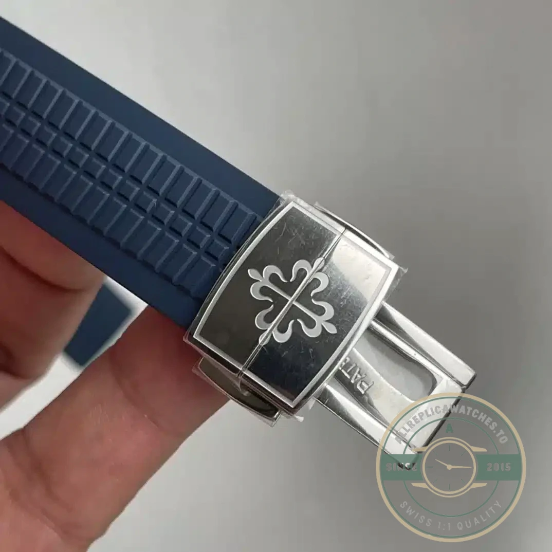 Replica Aquanaut 5168G-001 Patek Philippe 42.2 mm, White gold - High-Grade Replica Watch