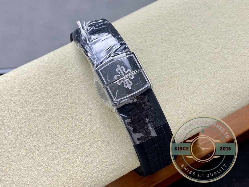 Replica Aquanaut 5267/200A-001 Patek Philippe Luce 35.6 mm, Steel - Budget Luxury Replica Watch