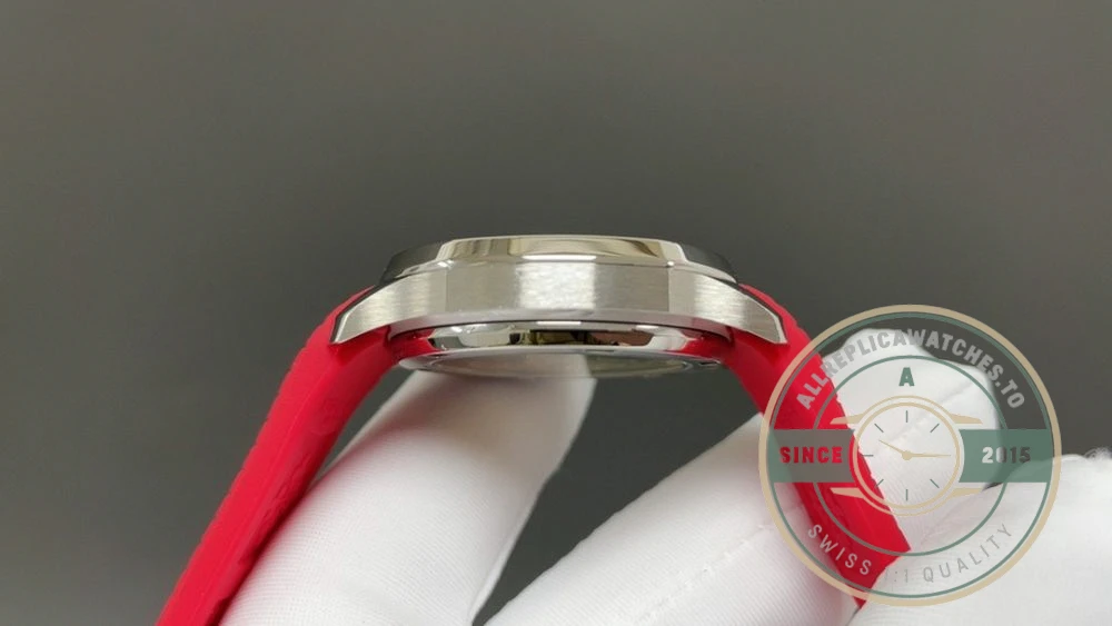 Replica Aquanaut 5267/200A-011 Patek Philippe Luce 38.8 mm, Steel, Red Dial - Best Quality Replica Watch