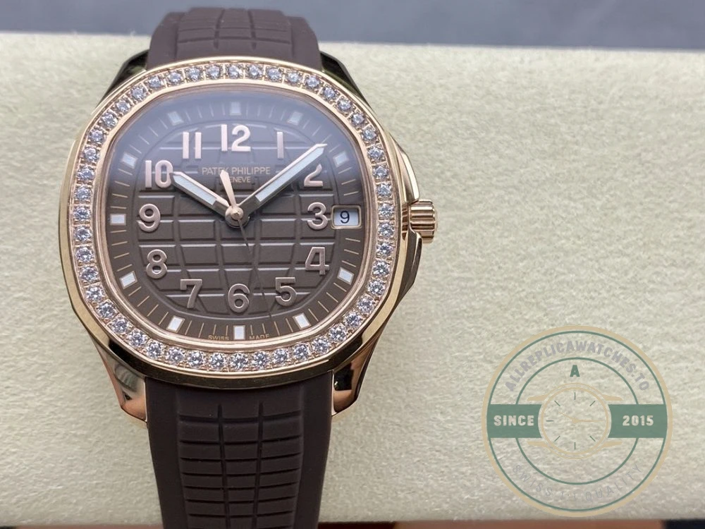 Replica Aquanaut 5268/200R-010 Patek Philippe Luce 38.8 mm, Rose gold, Green Dial - Top-Tier Swiss Replica Watch