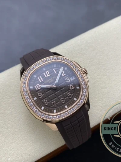 Replica Aquanaut 5268/200R-010 Patek Philippe Luce 38.8 mm, Rose gold, Green Dial - Affordable Luxury Replica Timepiece