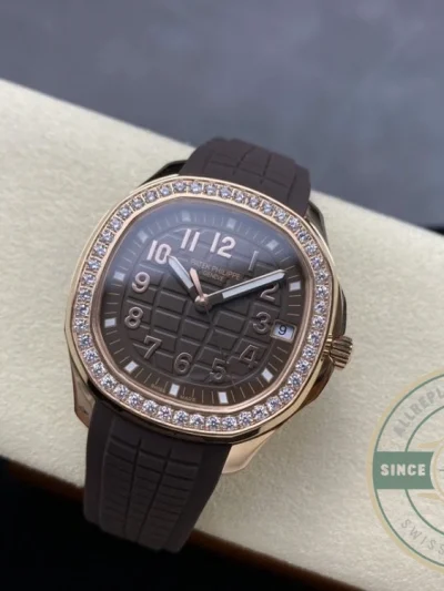 Replica Aquanaut 5268/200R-010 Patek Philippe Luce 38.8 mm, Rose gold, Green Dial - Top-Tier Swiss Replica Watch