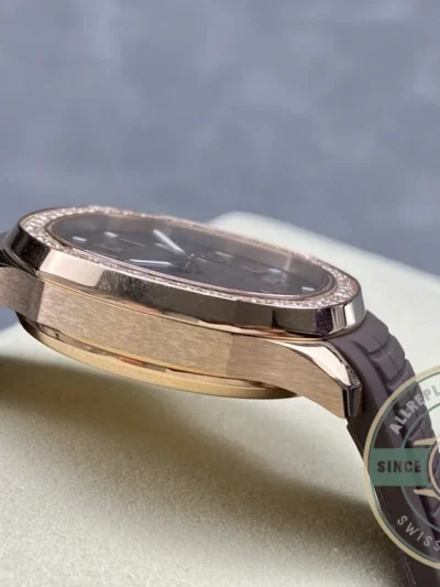 Replica Aquanaut 5268/200R-010 Patek Philippe Luce 38.8 mm, Rose gold, Green Dial - Swiss-Made Clone Watch
