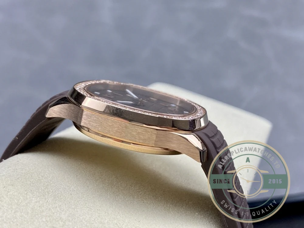 Replica Aquanaut 5268/200R-010 Patek Philippe Luce 38.8 mm, Rose gold, Green Dial - Swiss-Made Clone Watch