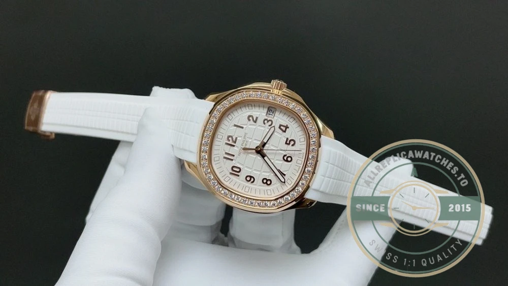 Replica Aquanaut 5268/200R-010 Patek Philippe Luce 38.8 mm, Rose gold, White Dial - Swiss-Made Clone Watch