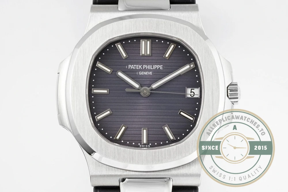 Replica Nautilus 5711-001 Patek Philippe 40 mm, Black Dial, Black Rubber - 1:1 Swiss Replica Watch