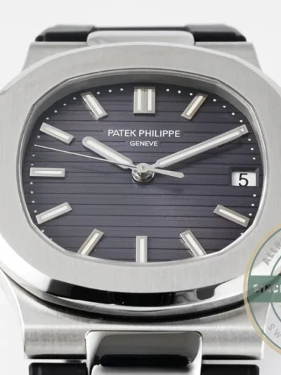 Replica Nautilus 5711-001 Patek Philippe 40 mm, Black Dial, Black Rubber - Affordable Super Clone Watch