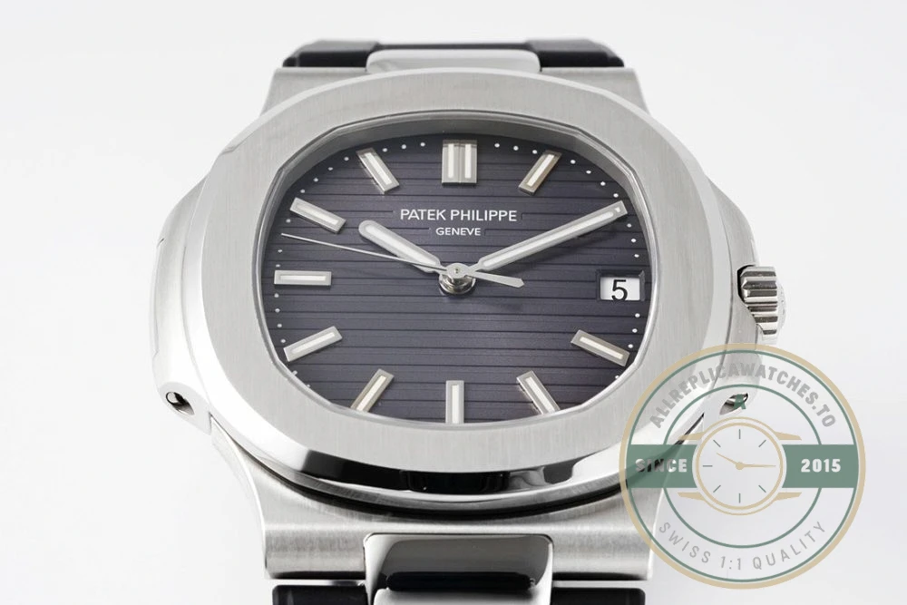 Replica Nautilus 5711-001 Patek Philippe 40 mm, Black Dial, Black Rubber - Affordable Super Clone Watch
