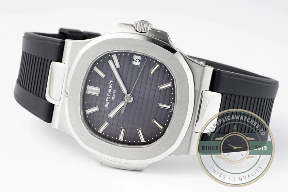 Replica Nautilus 5711-001 Patek Philippe 40 mm, Black Dial, Black Rubber - Swiss-Made Clone Watch