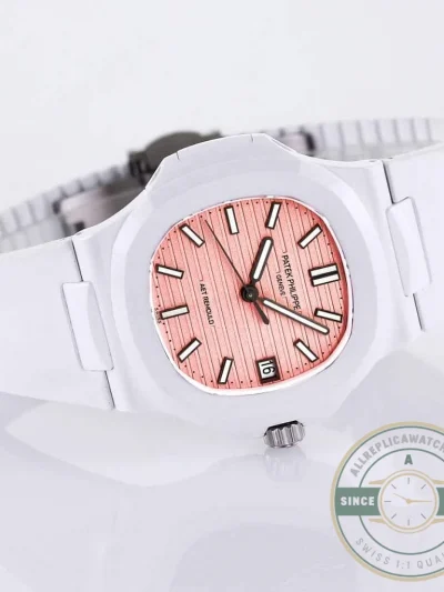Replica Nautilus 5711/1A-018 Patek Philippe 40 mm, Rubber Strap Pink Dial - 1:1 Swiss Replica Watch