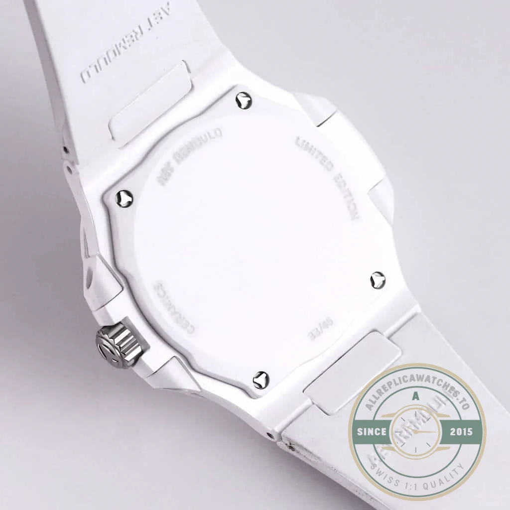 Replica Nautilus 5711/1A-018 Patek Philippe 40 mm, Rubber Strap Pink Dial - Swiss-Made Clone Watch