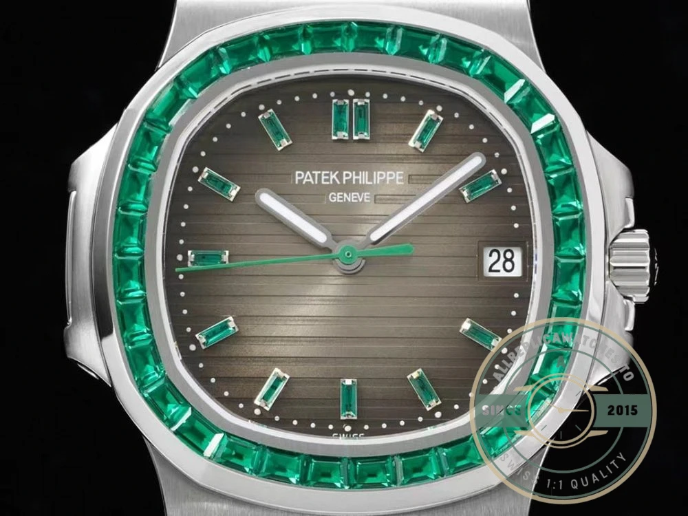 Replica Nautilus 5711/1A-018 Patek Philippe 40 mm, Stainless Steel Khaki Dial Iced out - Swiss Movement Replica Watch