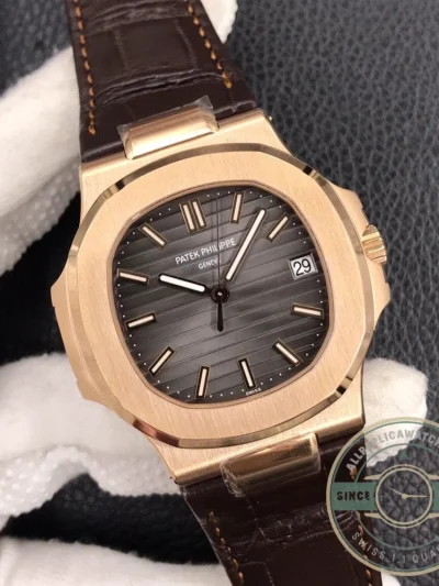 Replica Nautilus 5711G-014 Patek Philippe 59 mm, Rose Gold, Leather - High-Grade Replica Watch