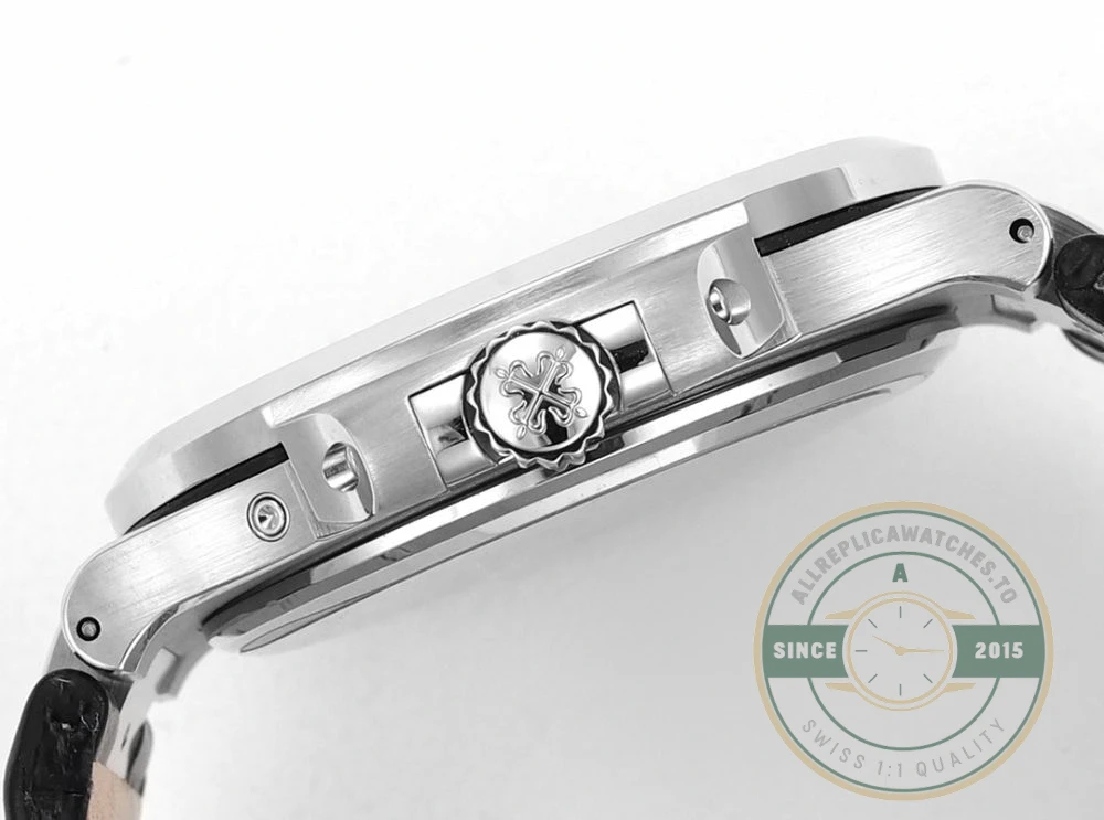 Replica Nautilus 5712G-001 Patek Philippe Moon phases. 40 mm, White gold, Dark Blue Dial - Premium Super Clone Watch