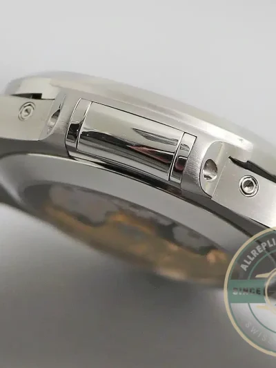 Replica Nautilus 5726/1A Annual Calendar, Moon phases 40.5 mm, Steel - Luxury Replica Watch