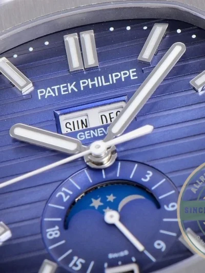 Replica Nautilus 5726A-001 Patek Philippe Annual Calendar, Moon phases. 40.5 mm, Blue Strap, Blue Dial - High-Grade Replica Watch