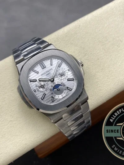 Replica Nautilus 5740/1G-001 Patek Philippe Perpetual Calendar 40 mm, White gold, White Dial - Premium Super Clone Watch