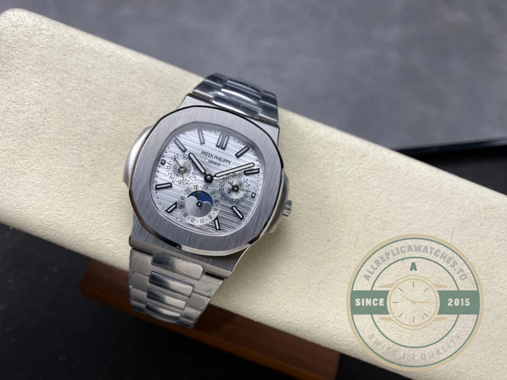 Replica Nautilus 5740/1G-001 Patek Philippe Perpetual Calendar 40 mm, White gold, White Dial - Luxury Replica Watch
