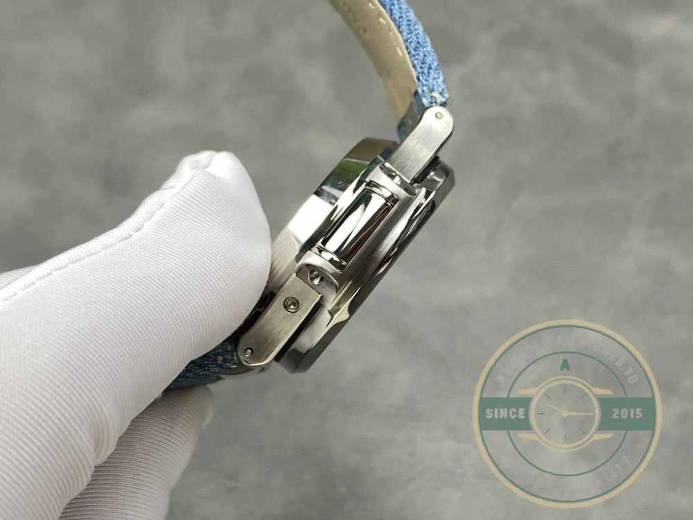 Replica Nautilus 5980/60G-001 Patek Philippe Flyback chronograph, Date 40.5 mm, White gold, Denim - Swiss Movement Replica Watch