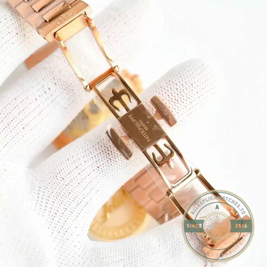 Replica Nautilus 7118/1300R-001 Patek Philippe “Ladies Automatic” 35.2 mm, Rose gold - Swiss-Made Clone Watch
