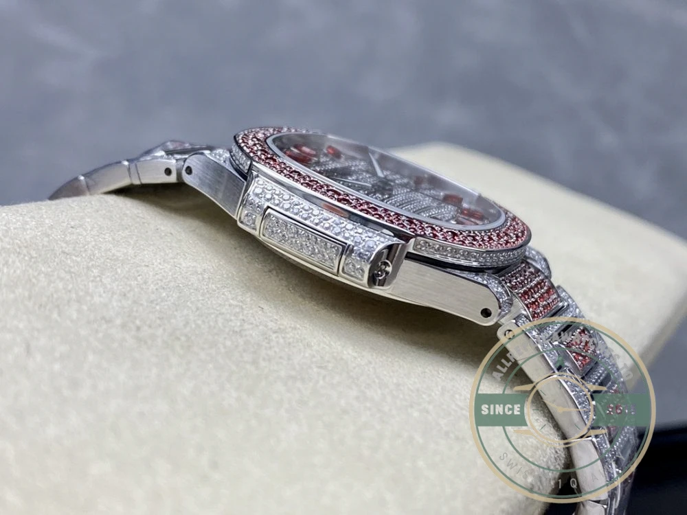Replica Nautilus 7118/1452G-002 Patek Philippe “Ladies Automatic” 35.2 mm, Red Diamonds - Top-Tier Swiss Replica Watch