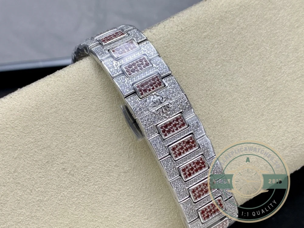 Replica Nautilus 7118/1452G-002 Patek Philippe “Ladies Automatic” 35.2 mm, Red Diamonds - 1:1 Swiss Replica Watch