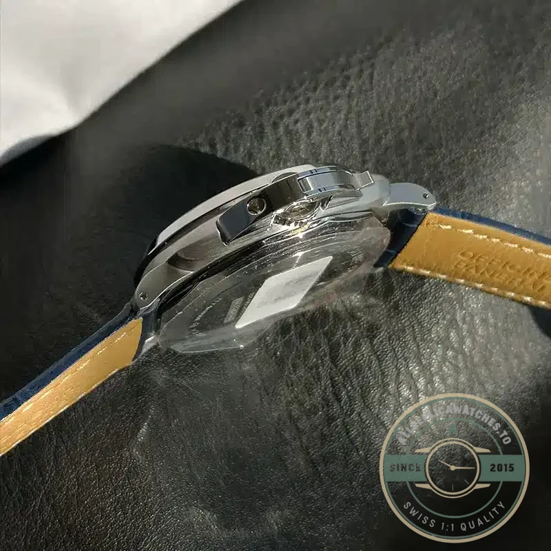 Replica Panerai Luminor Due 3 Days Automatic 42 mm PAM00927 - 1:1 Swiss Replica Watch