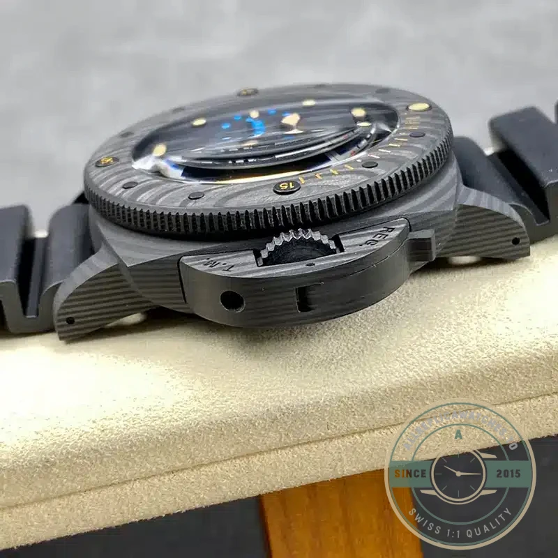 Replica Panerai Submersible Carbotech PAM616 - Affordable Luxury Replica Timepiece