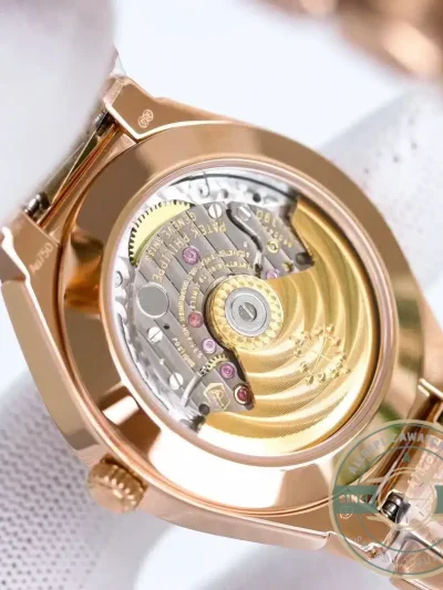 Replica Patek Philippe TWENTY~4 Automatic 36 mm, Rose Gold, 7300-1200R-010 - Affordable Super Clone Watch