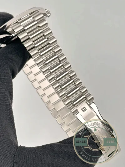 Replica Rolex Day-Date 126331 Ice Blue Motif Dial - Swiss-Made Clone Watch