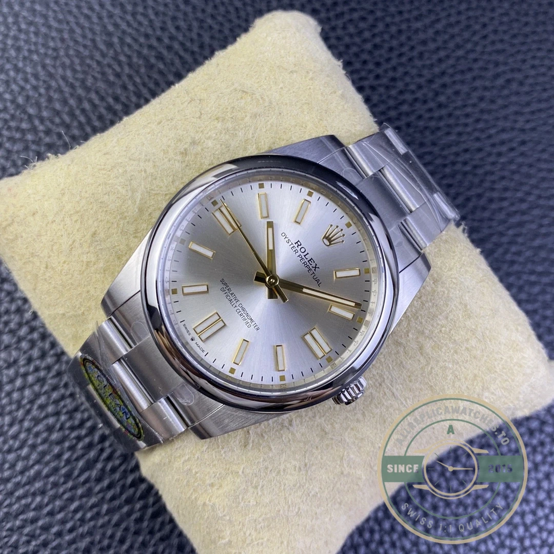 Replica Rolex Oyster Perpetual m124300-0001 41mm - Affordable Luxury Replica Timepiece
