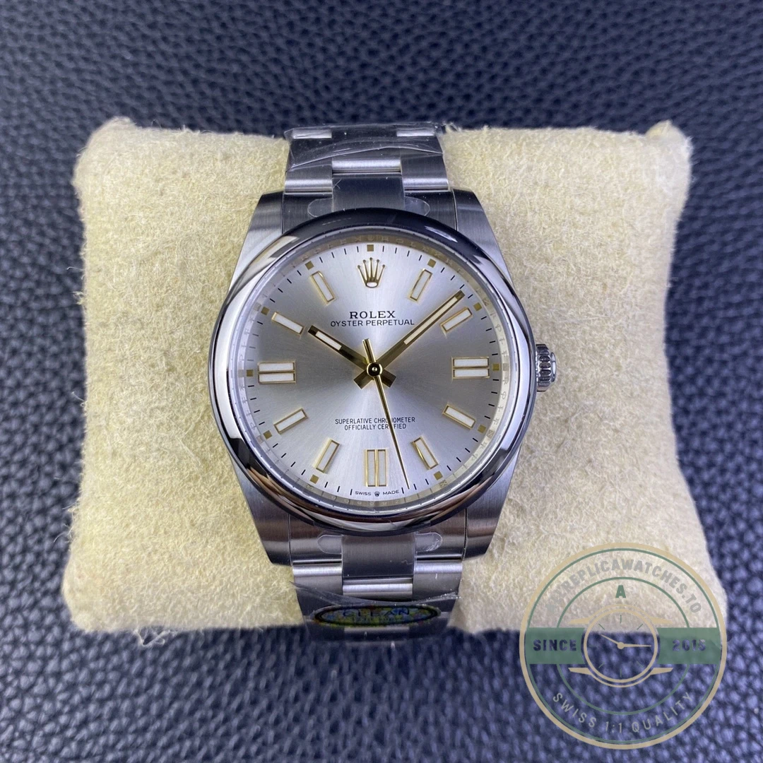 Replica Rolex Oyster Perpetual m124300-0001 41mm - Swiss-Made Clone Watch