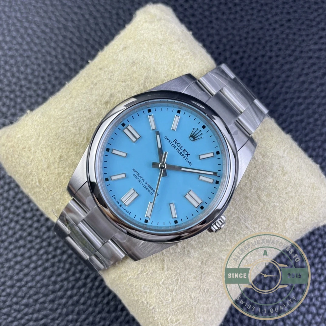 Replica Rolex Oyster Perpetual m124300-0006 41mm - Swiss Movement Replica Watch