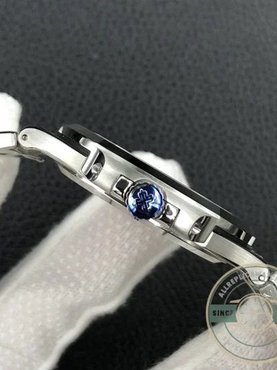 Replica Tiffany & Co Nautilus 5711/1A 40 mm, Stainless Steel - Affordable Super Clone Watch