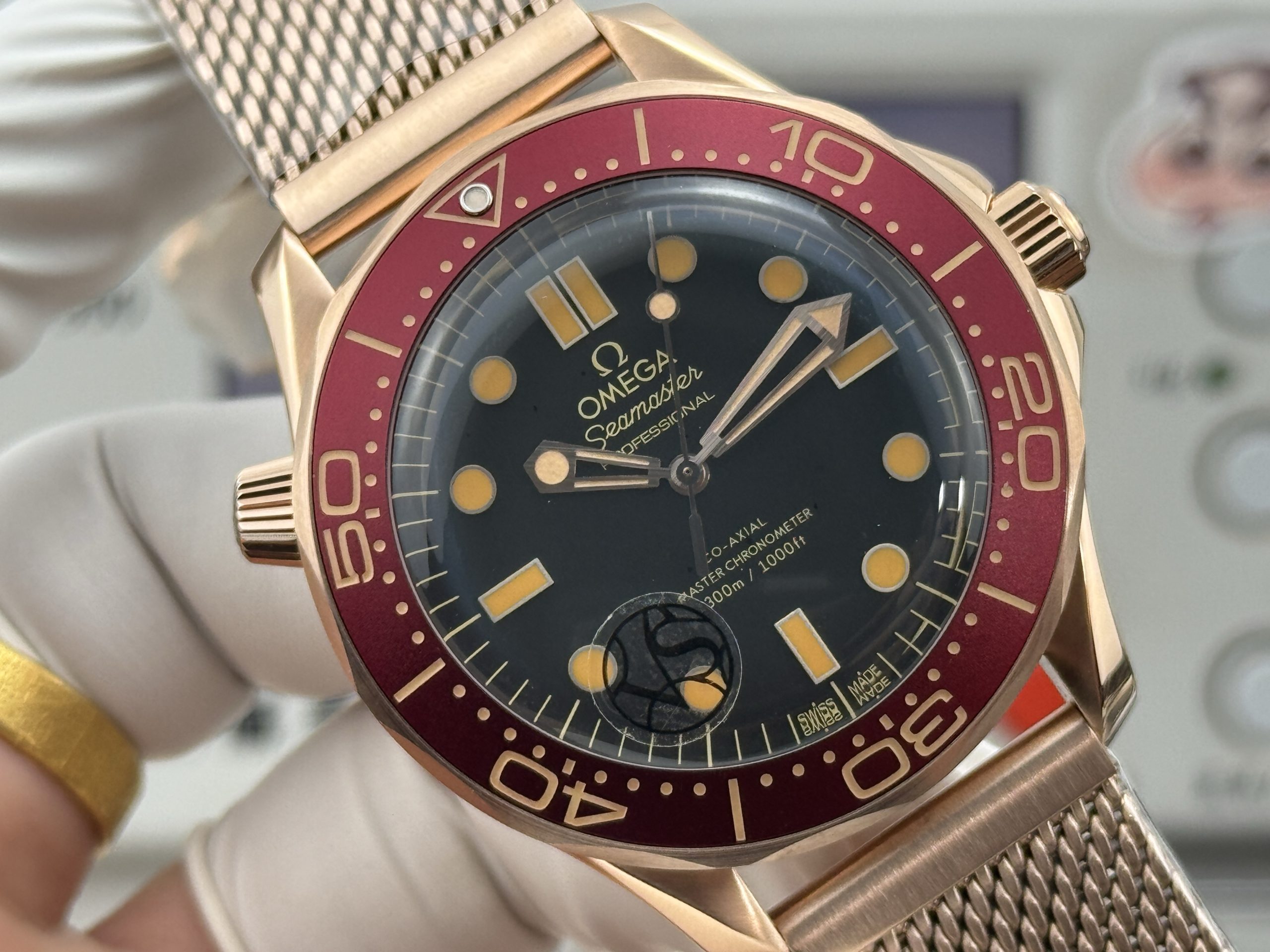 Replica Omega Seamaster Diver 300M in titanium, built to the 300-metre water resistance rating