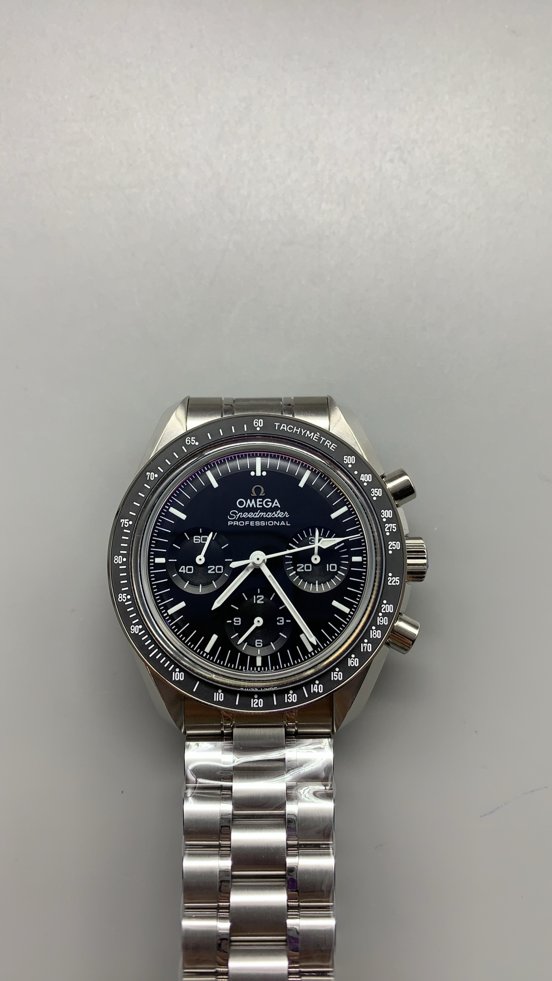 Replica Omega Speedmaster Co-Axial Chronograph 44.5mm, stainless steel with folding clasp bracelet — frame 14