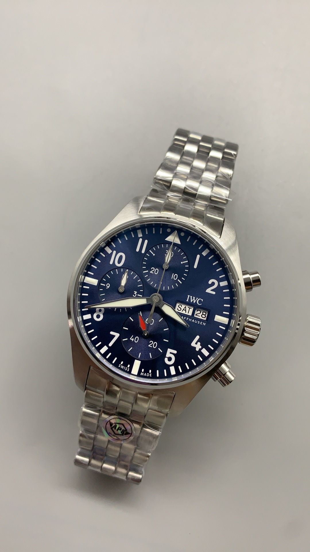 Treated sapphire over a gradient dial that would otherwise fight the light