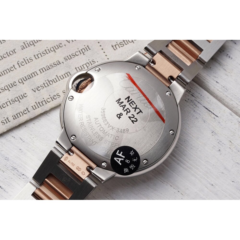 Butterfly deployant clasp hides inside the steel bracelet, no hardware on show