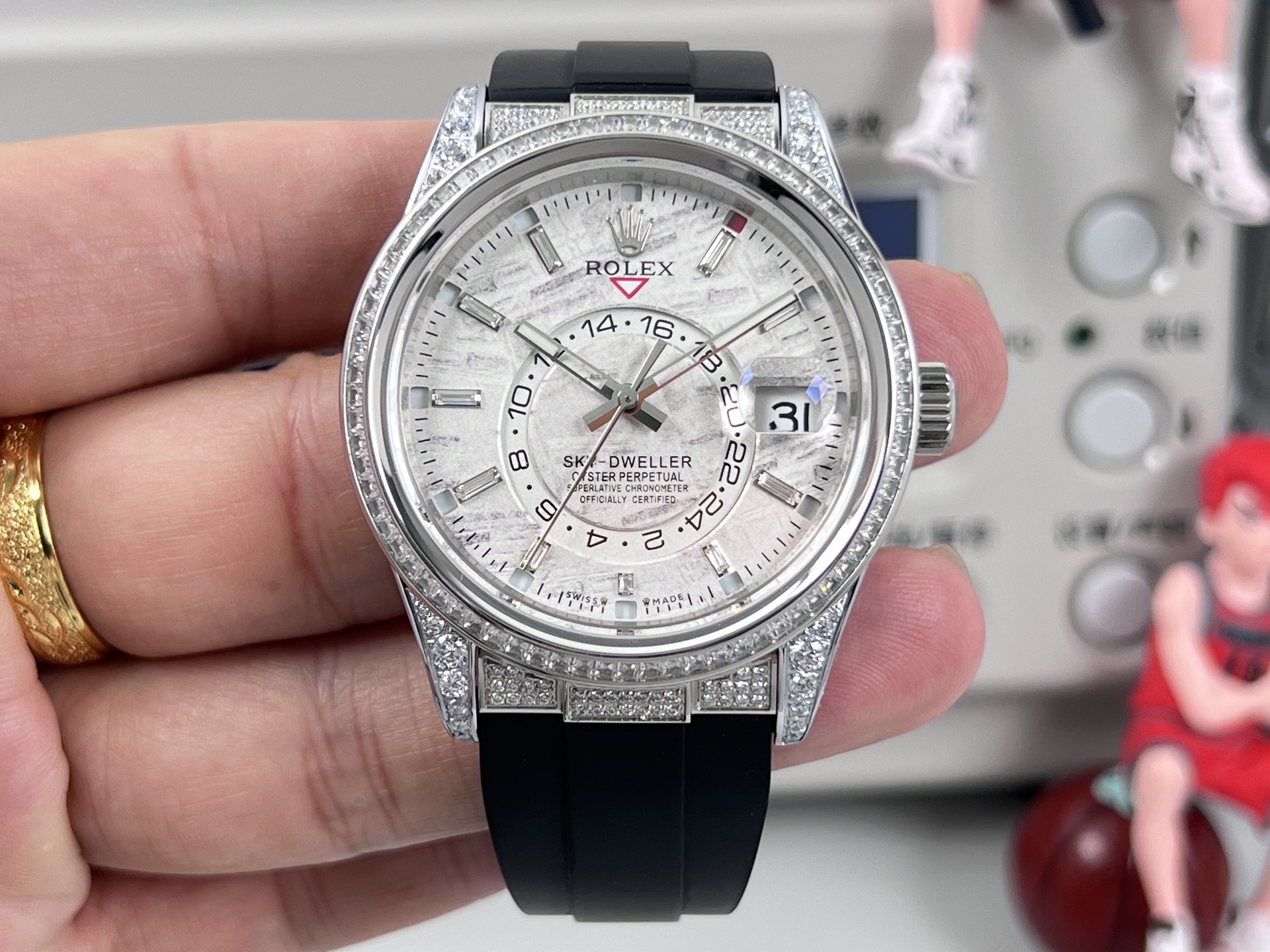 Replica Sky-Dweller  Meteorite Dial 336259TBR Diamond Bezel - Image 2
