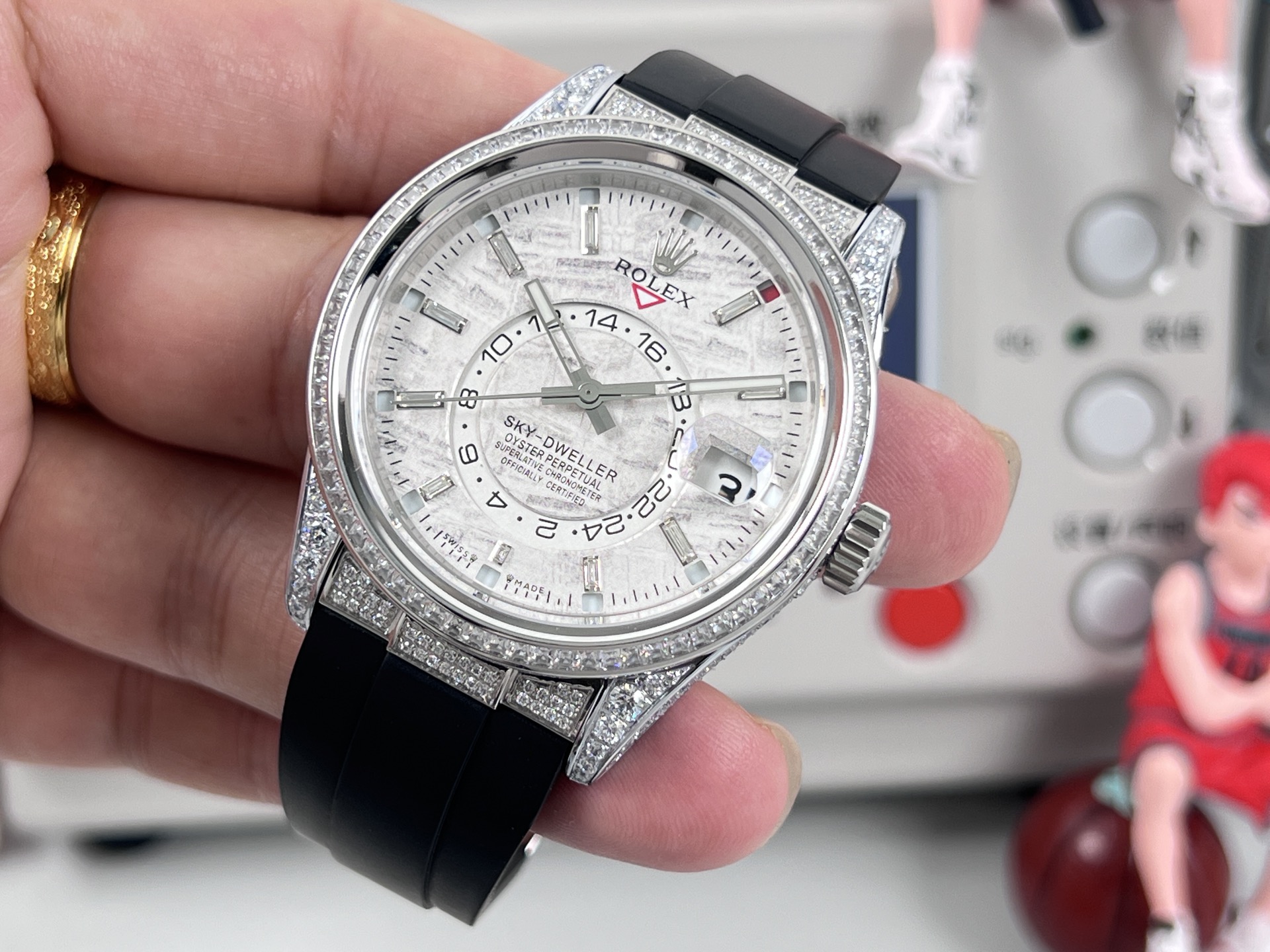 Replica Sky-Dweller  Meteorite Dial 336259TBR Diamond Bezel - Image 3