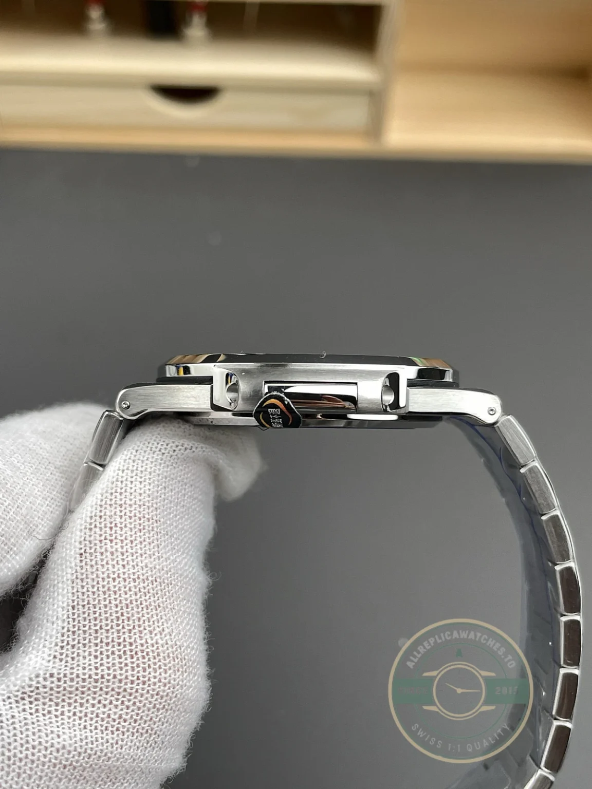 Replica Nautilus 5711/1A-010 Patek Philippe 40 mm, Stainless Steel, Dark Blue Dial