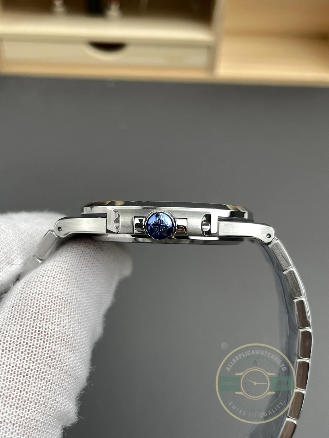 Replica Nautilus 5711/1A-010 Patek Philippe 40 mm, Stainless Steel, Dark Blue Dial