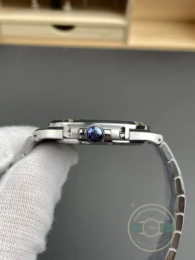 Replica Nautilus 5711/1A-010 Patek Philippe 40 mm, Stainless Steel, Dark Blue Dial