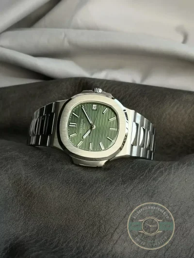 Replica Nautilus 5711/1A 40 mm, Stainless Steel Green Dial