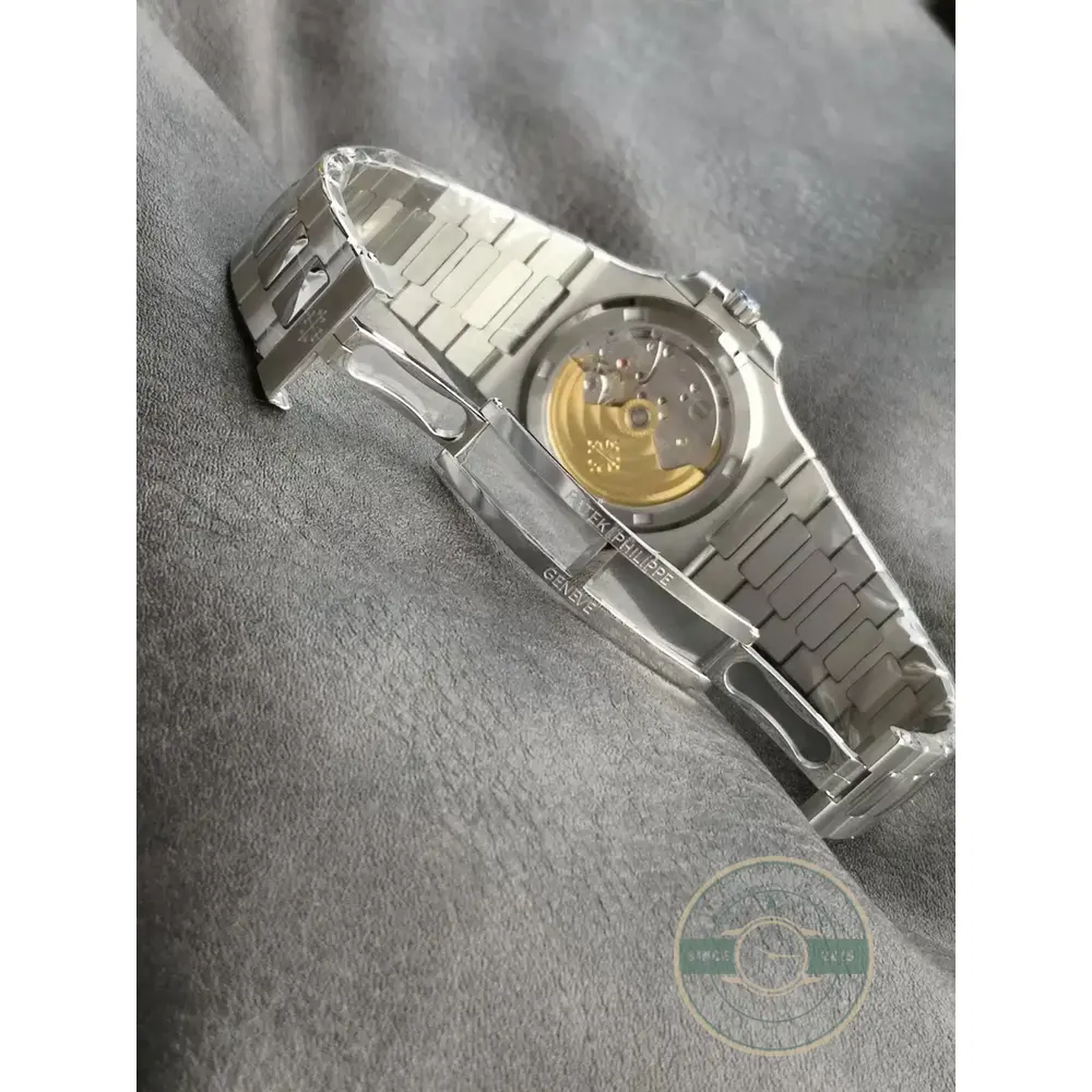 Replica Nautilus 5711/1A 40 mm, Stainless Steel Green Dial