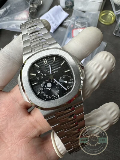 Replica Patek Philippe Nautilus Moon phases 40 mm, Stainless steel 5712/1A-001, Black Dial