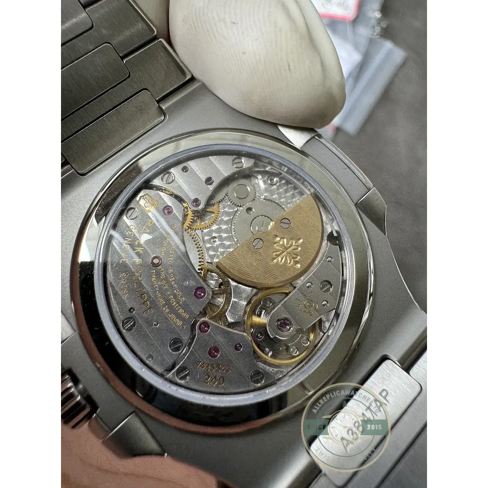 Replica Patek Philippe Nautilus Moon phases 40 mm, Stainless steel 5712/1A-001, Black Dial