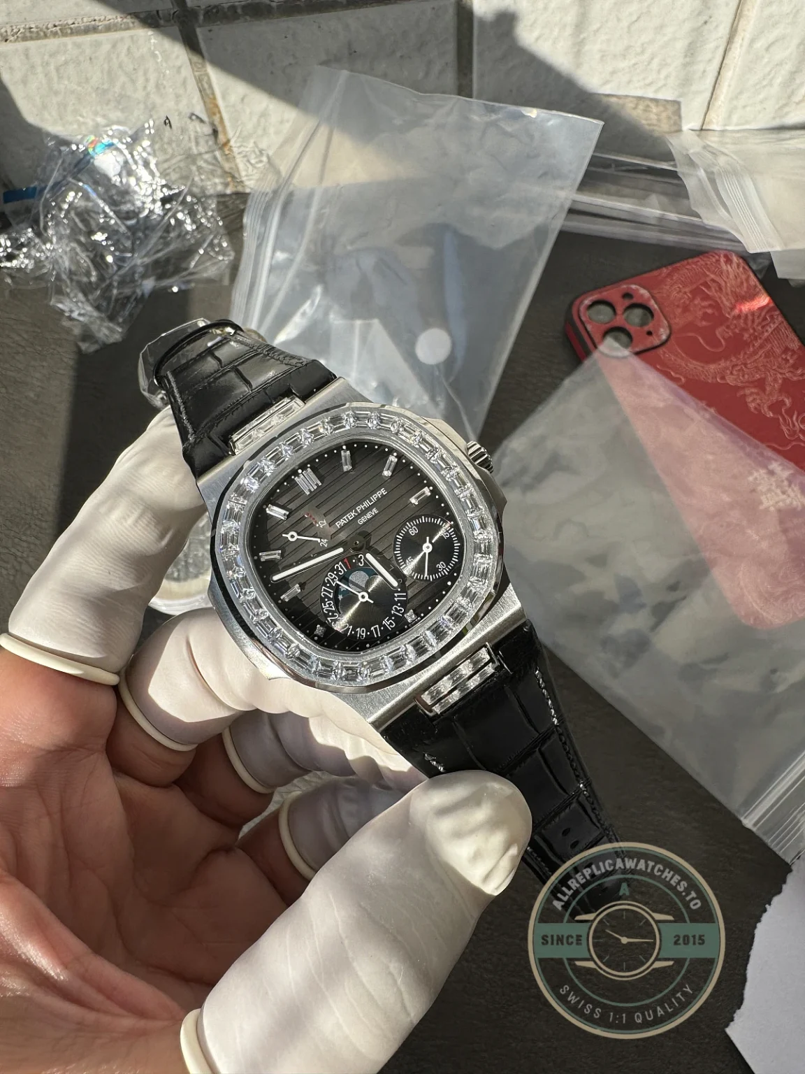 Replica Nautilus 5712G-001 Patek Philippe Moon phases. 40 mm, Baguette Bezel, White gold, Dark Blue Dial