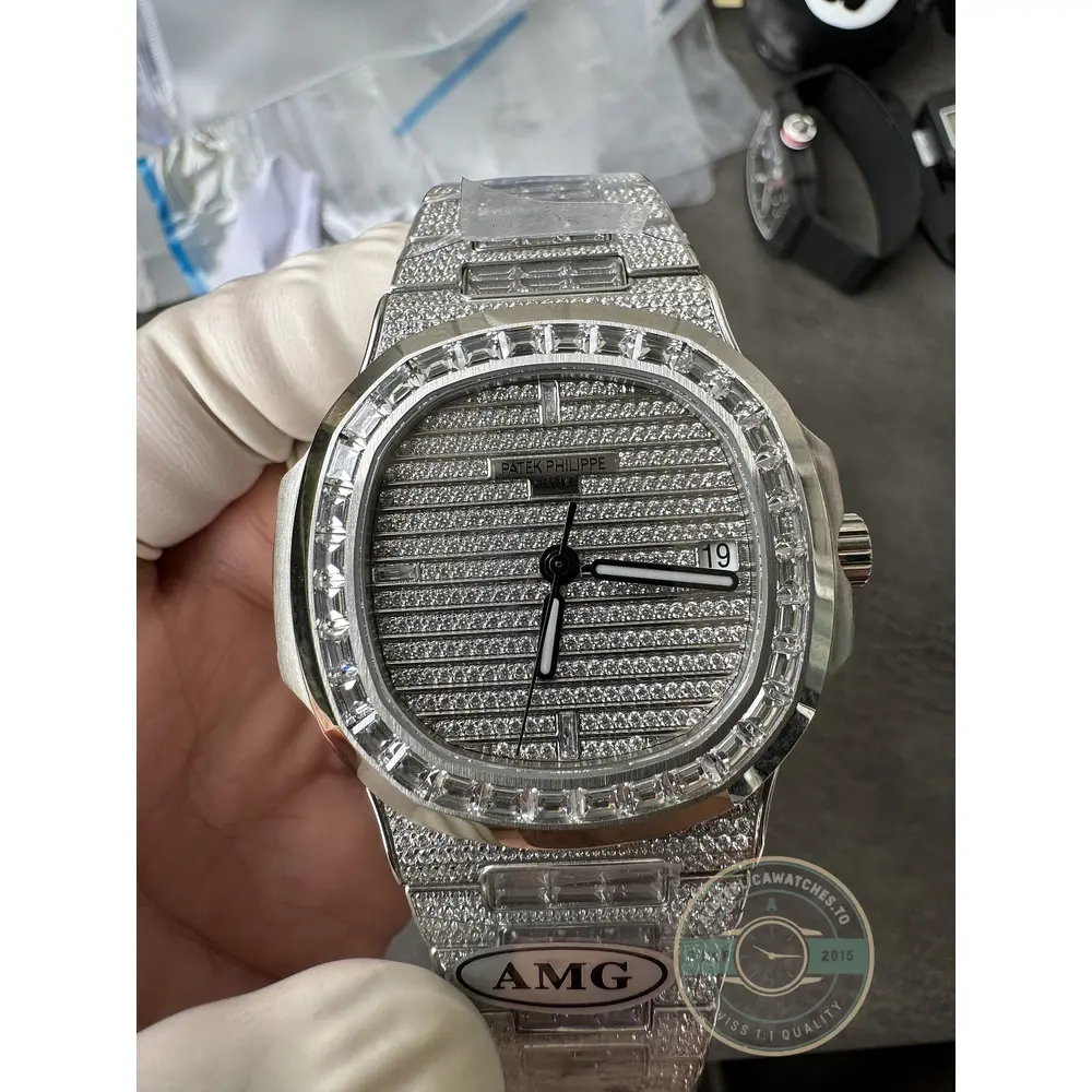 Replica Nautilus 5719/10G-010 Patek Philippe Date, Sweep seconds 40 mm, White gold